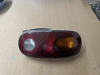 1990-1997 MAZDA MIATA MX-5 LADO DERECHO PASAJERO CUARTO LUZ TRASERA LÁMPARA OEM Foto 1 de 4