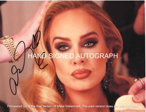 ADELE AUTOGRAPHED 8 1/2 X 11 SEXY COLOR PHOTO / COA - Imagen 1 de 2