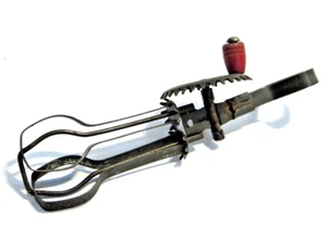 RED HANDLE Children’s Egg Beater Red Wood Turn Handle 5 3/4" Long - Picture 1 of 8