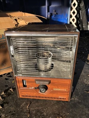 Aquecedor de querosene vintage Sanyo 9500 Btu OHR G25A feito no Japão 1981 - Imagem 1 de 4