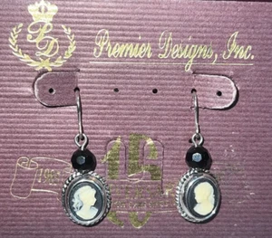 Premier Designs Jewelry Silhouette Cameo Pierced Earrings New - Picture 1 of 3