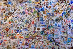POLAND. Lot of more than 500 all different stamps. L2 - Picture 1 of 1