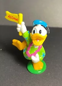 Disney Vintage Mini Figurines Donald Duck Hawaiian Aloha 2 1/2" Tall - Picture 1 of 3