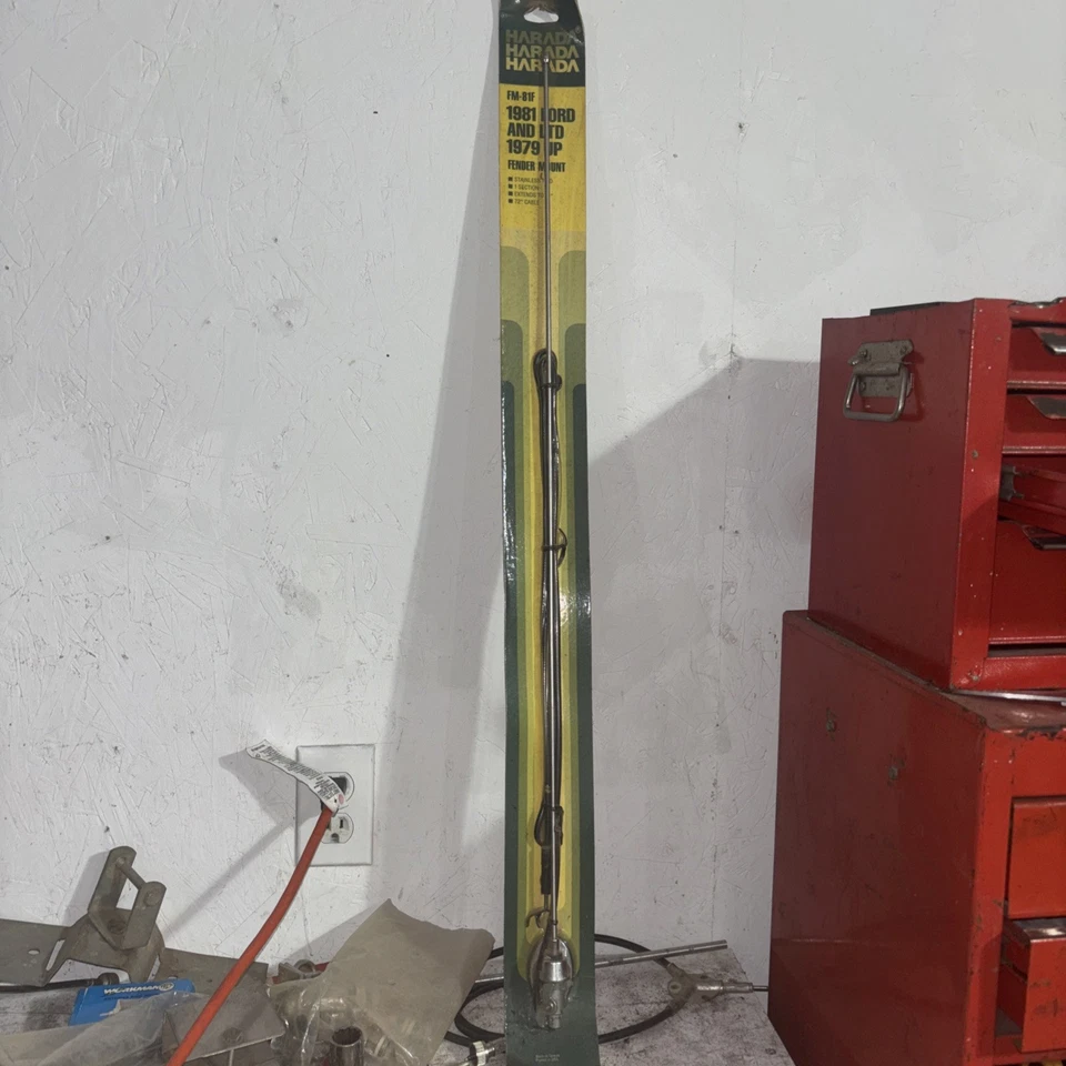 Harada 1981 Ford And Ltd 1979 y arriba montaje guardabarros antena Fm - 81F Foto 1 de 4