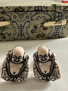 Gemelos de Buda raros vintage tono plata con caja - Imagen 1 de 7