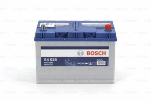 Autobatterie Bosch S4 95 Ah Ampere 830 in 12 Volt silber S4 028 0092S40280 - Bild 1 von 1