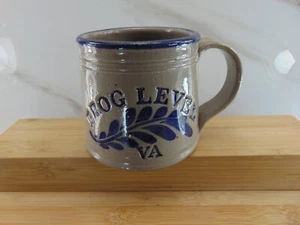 VINTAGE FROG LEVEL VA Salt Glazed Gray Cobalt Blue Stoneware Coffee mug Handmade - Picture 1 of 4