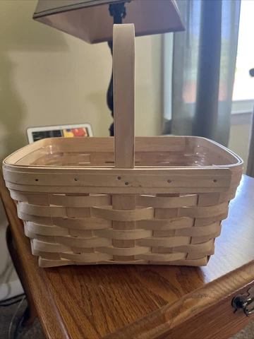 Longaberger 1999 Basket White Washed With Liner, Bee Basket Cover