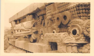 Postcard: RPPC Aztec Temple Carving, Teotihuacan, MEXICO, 1940's, Unposted - Picture 1 of 2