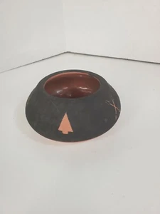 Native American Pottery Bowl Black Orange Clay Signed - Picture 1 of 9