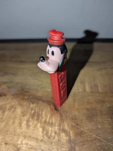 Dispenser PEZ Vintage Walt Disney Productions GOOFY Made in Austria NO PIEDINI - Foto 1 di 9