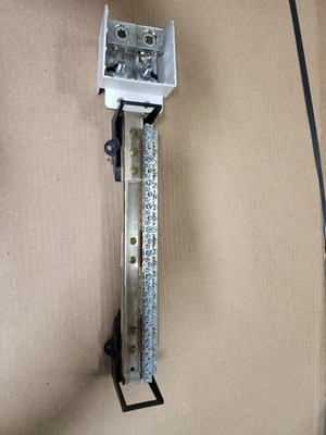 Eaton Kit Neutro Aislado 1C96652G con Barra de Tierra Foto 1 de 4