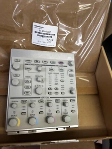 8CC Tektronix 614-1023-02 FRONT PANEL  FOR TDS5104B TDS5000B - Picture 1 of 4