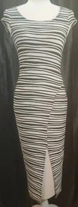 Vestido vaina para mujer talla pequeña Brat Star blanco y negro a rayas manga gorra - Imagen 1 de 5