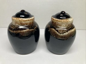 Vintage Pfaltzgraff Gourmet Brown Salt & Pepper Set - Picture 1 of 6