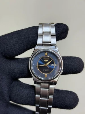 RELOJ AUTOMÁTICO DE ACERO INOXIDABLE VINTAGE SEIKO 5 7009-479L ESFERA AZUL PARA HOMBRE Foto 1 de 4