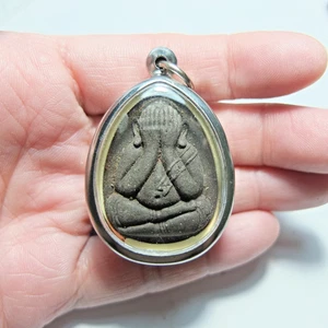 Phra PidtaLP Koon Wat Ban Rai Thai Buddha Amulet Bless Wealth Protection - Picture 1 of 9