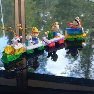 Whitman’s Peanut Christmas Train Ornaments • Snoopy, Charlie Brown, Linus, Lucy - Picture 1 of 5