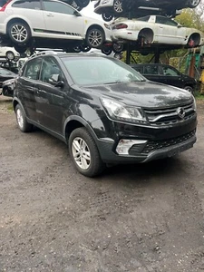 SsangYong Korando 2017 cofano paraurti faro ala rottura veicolo intero - Foto 1 di 4