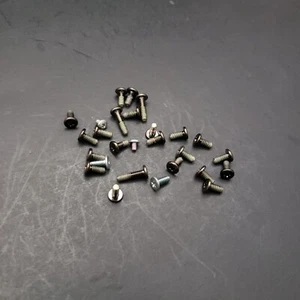 TOSHIBA TECRA R950-S9521 SCREW SCREWS BOLT BOLTS LAPTOP - Picture 1 of 4