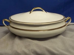 JOHNSON BROTHERS "RALEIGH" OVALE BEDECKTE GEMÜSESCHÜSSEL - Bild 1 von 5