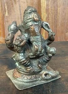 Figura antigua de cobre macizo estatua de dios de la deidad Ganesh de latón - Imagen 1 de 8
