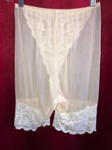 Rare olga 42060 sheer nylon bottom girdle compression Shorts vargas Pinup Sissy - Picture 1 of 3