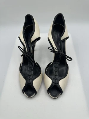 Ralph Lauren Collection Mary Jane zapatos de salón anudados blancos y negros para mujer talla 10B Foto 1 de 4