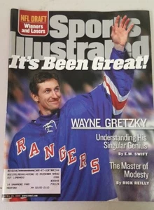WAYNE GRETZKY RETIRES ON THE COVERSPORTS ILLUSTRATED 4/26/1999  - Picture 1 of 2