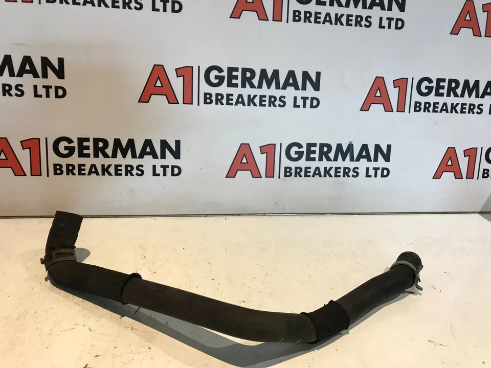 GENUINE VW TROC R GOLF R AUDI S3 8V WATER COOLANT PIPE 5Q0121051K — 第 1/1 张图片