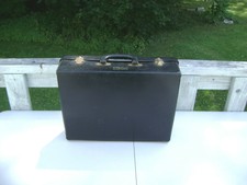 VINTAGE IBM VINYL BRIEFCASE ORIGINAL GOOD SHAPE