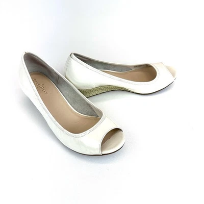 (OBO) Cole Haan Size 9B Ivory Jute Wedge Patent Leather Peep Toe Career Shoes - Image 1 of 4