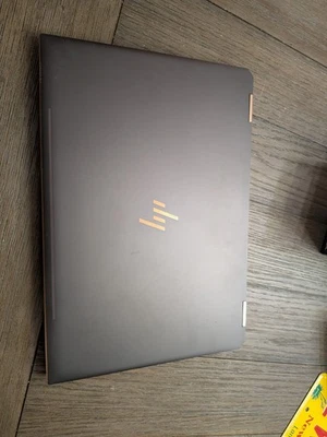 Pantalla Táctil HP Spectra X360 15.6" 4k 500GB (Forma Fantástica) Foto 1 de 4