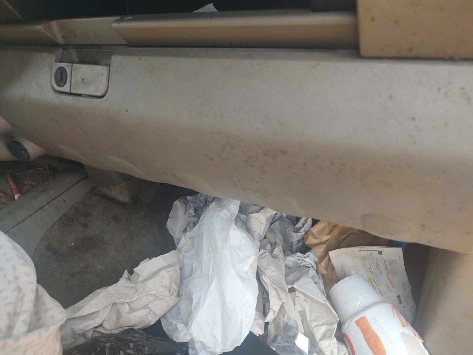 Guantera Suzuki Equator Desert 2009-2012 Foto 1 de 1