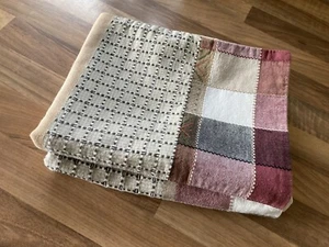 Marks & Spencer Vintage Pillowcase Pair Sand Colour With Embroidered Patches - Picture 1 of 9