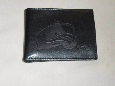 COLORADO AVALANCHE   Leather BiFold Wallet   NEW   black 3+ Cover