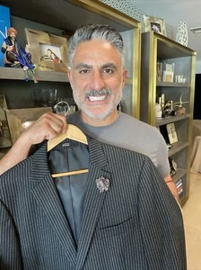 Reza Farahan Creation Hermès ribbon blazer brooch Attached Button - Picture 1 of 8