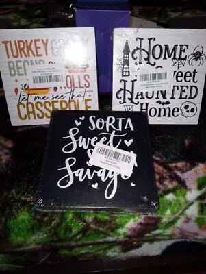 Holiday canvas theme sayings - Image 1 of 3