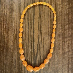 Imitation Egg Yolk Amber Lucite Graduated Bead Necklace 24in Bold Chunky - Picture 1 of 9