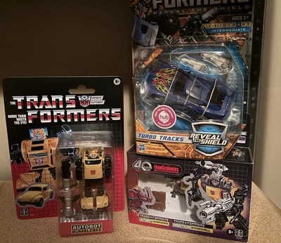 Transformers Retro G1 Autobot "Bumblebee" Deluxe Class, Tracks, Ramhorn Lot - Image 1 of 4