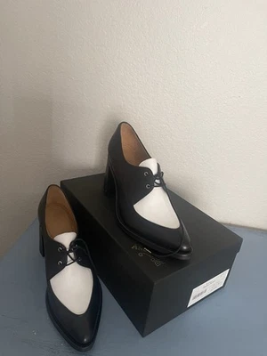 Zapatos de vestir The OFFICE OF ANGELA SCOTT Miss Cleo talla 43 blanco y negro Foto 1 de 4