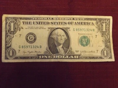 OLD RARE SERIES 1977 $1 ONE DOLLAR BILL - SERIAL NUMBER G 85971324 B - Image 1 of 2