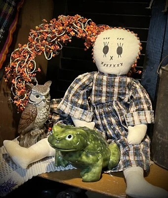 Muñeco de trapo Annie pradera esqueleto harapiento angustiado sucio primitivo Halloween Foto 1 de 4