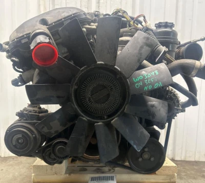 2004 BMW 325i RWD 2.5L M54 Engine Motor Assembly 88K Miles 2003-2006 - Image 1 of 4