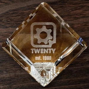 Gearbox Software 20 Years Crystal Paperweight Commemorative Collectible Est 1999 - Picture 1 of 7