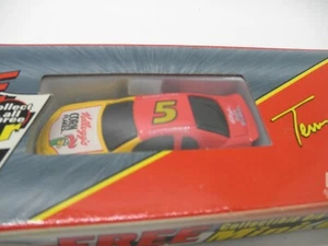 KELLOGG'S RACING DIE CAST MINI CAR 96 Champion TERRY LABONTE 1:64 - Picture 1 of 2