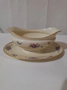 Vintage Bavaria Tirschenreuth Deutsche Königinnen Rose Sauciere mit angesetztem Teller - Bild 1 von 9