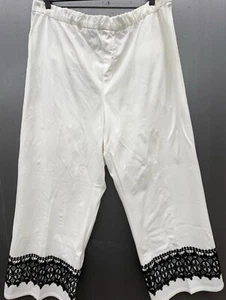 Isaac Mizrahi Live Pants 18W White Embroidery Stretch Pull On Casual Party Work - Picture 1 of 8