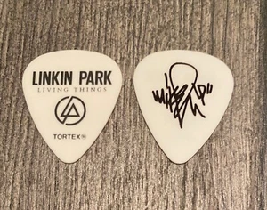 LINKIN PARK - MIKE SHINODA Signature Guitar Pick 2012 Tour Living Things White - Picture 1 of 1
