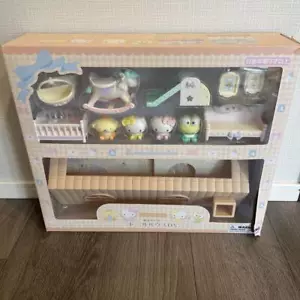 Personaggi Sanrio Casa delle Bambole DX Hello Kitty Keroppi Pompompurin miniatura figura - Foto 1 di 3